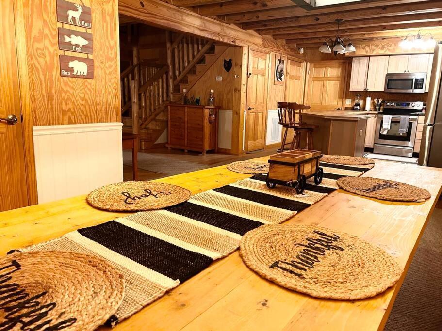 One Of A Kind Rustic Log Cabin Near Bryce Resort - Large Game Room - Fire Pit - Large Deck - Bbq Basye Eksteriør bilde