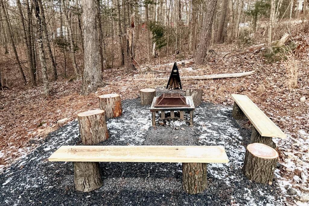 One Of A Kind Rustic Log Cabin Near Bryce Resort - Large Game Room - Fire Pit - Large Deck - Bbq Basye Eksteriør bilde