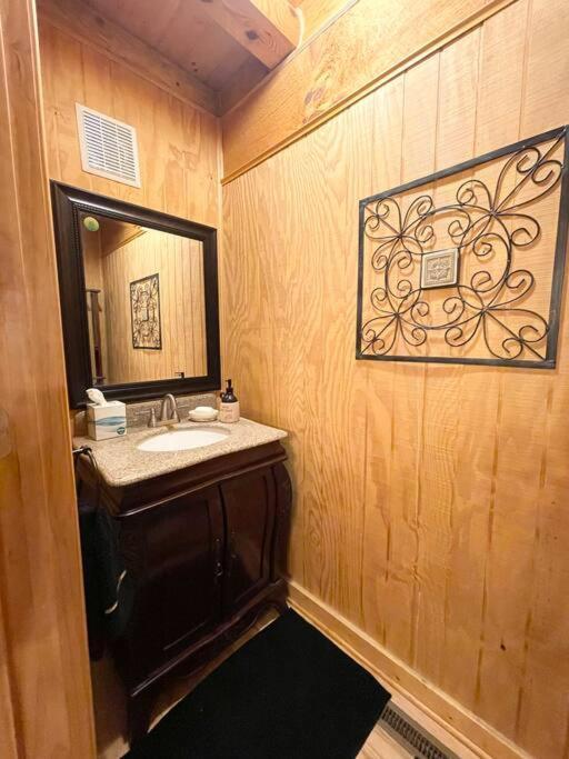 One Of A Kind Rustic Log Cabin Near Bryce Resort - Large Game Room - Fire Pit - Large Deck - Bbq Basye Eksteriør bilde